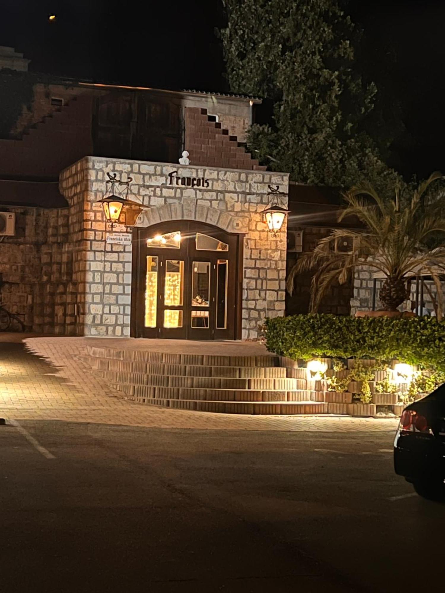 Boutique Hotel & Event Center Budapest Bagian luar foto