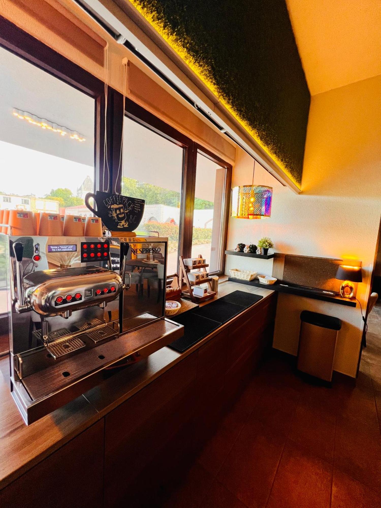 Boutique Hotel & Event Center Budapest Bagian luar foto